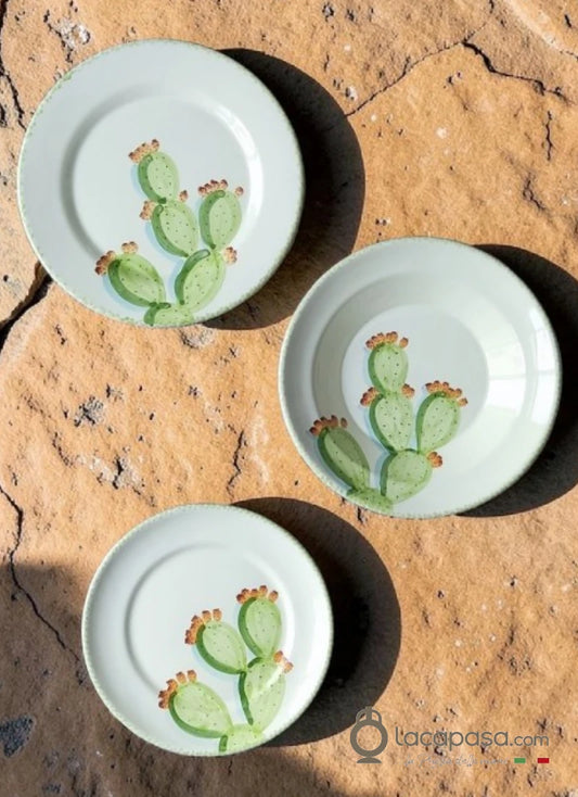 Piatti in ceramica artigianale con fico d'india - Lacapasa.com